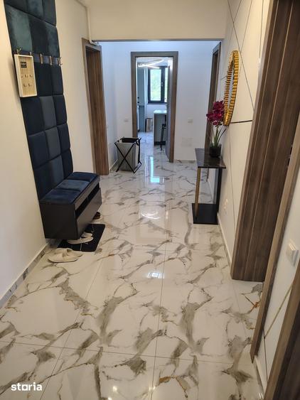 Apartament cu 3 camere decomandat, mobilat în Rahova