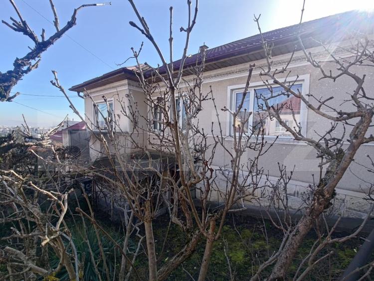 Casă individuală cu 5 camere cu Canalizare în Andrei Mureșanu