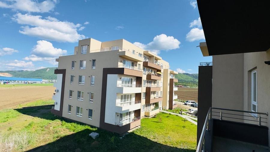 Apartament cu 2 camere decomandat în Dumbrăvița