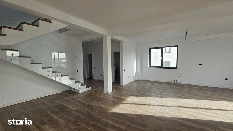 Casă cu 4 camere cu Teren 270 Mp în Trivale