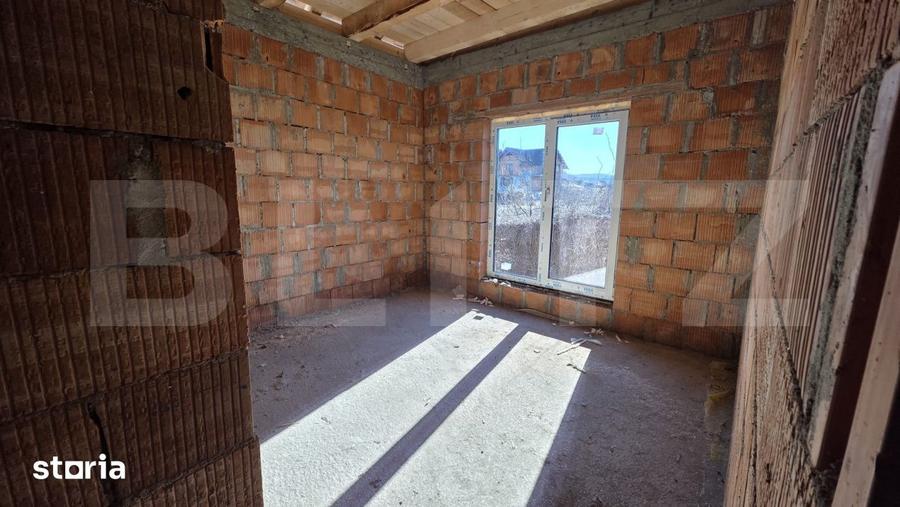 Casă cu 3 camere cu Teren 500 Mp în Unirea