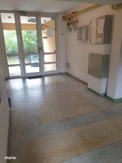 Apartament cu 3 camere decomandat în Păcurari