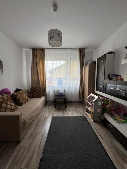 Apartament cu 2 camere decomandat, mobilat în Sălaj