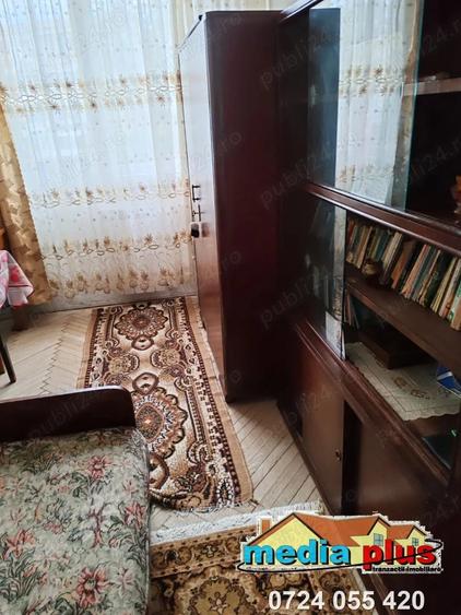 Apartament cu 3 camere semidecomandat în Central