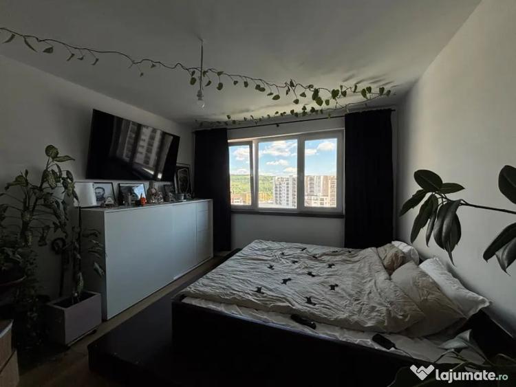 Apartament cu 2 camere decomandat în Florești