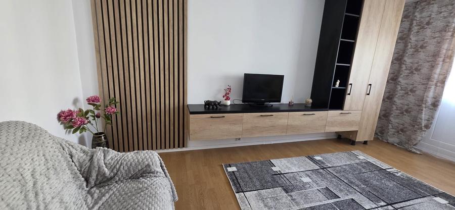 Apartament cu 2 camere decomandat în Cug
