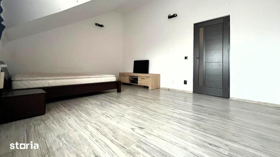 Casă cu Teren 465 Mp în Ștrand