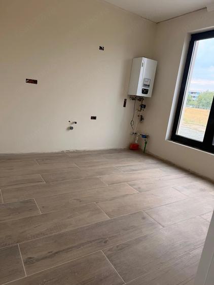 Casă cu 3 camere cu Teren 250 Mp în Braytim