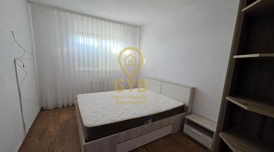 Apartament cu 3 camere decomandat, mobilat în Nufărul