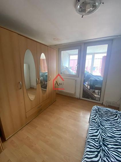 Apartament cu 2 camere decomandat în Mircea cel Bătrân