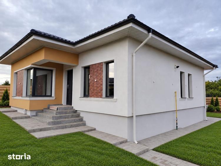Casă cu 4 camere cu Teren 350 Mp în Miroslava