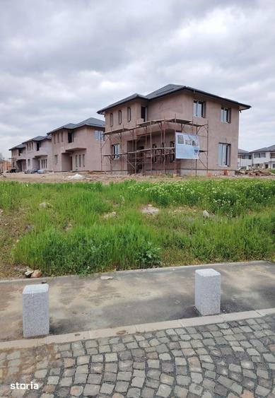Casă cu 4 camere cu Teren 275 Mp în Chiajna