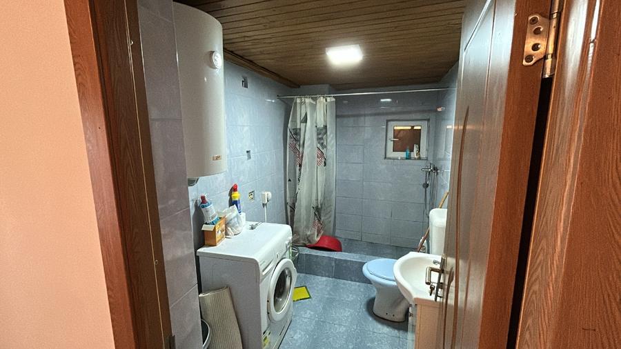Casă individuală cu 3 camere cu Teren 1037 Mp în Bucșani