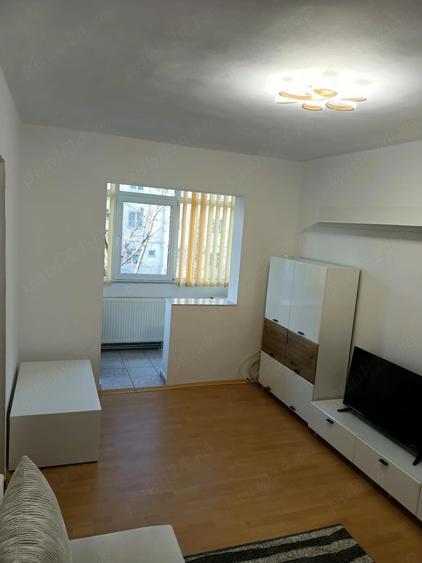 Apartament cu 2 camere nedecomandat, mobilat în Alexandru cel Bun