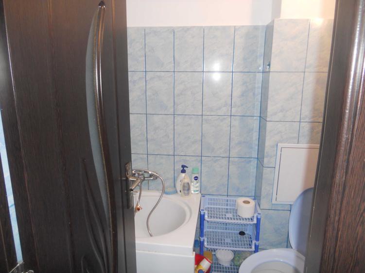 Garsonieră decomandată în Podu Roș