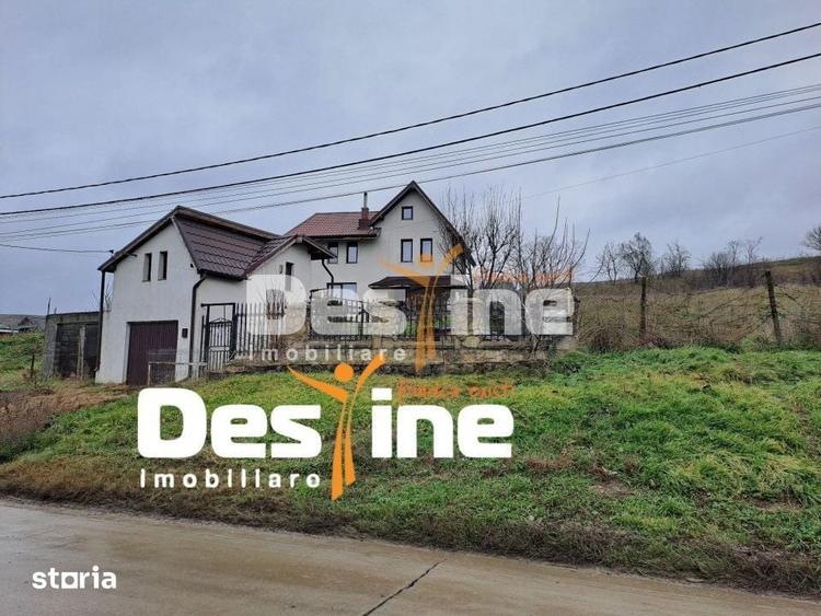 Casă cu 4 camere cu Teren 500 Mp în Lețcani