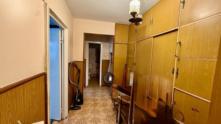 Apartament cu 3 camere decomandat în Tătărași