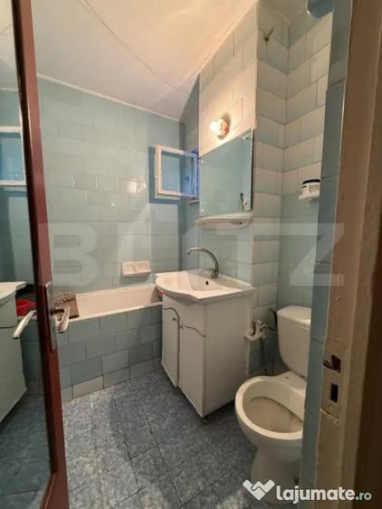 Apartament cu 2 camere decomandat în Micro 13