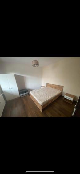 Apartament cu 2 camere semidecomandat în Podu Roș