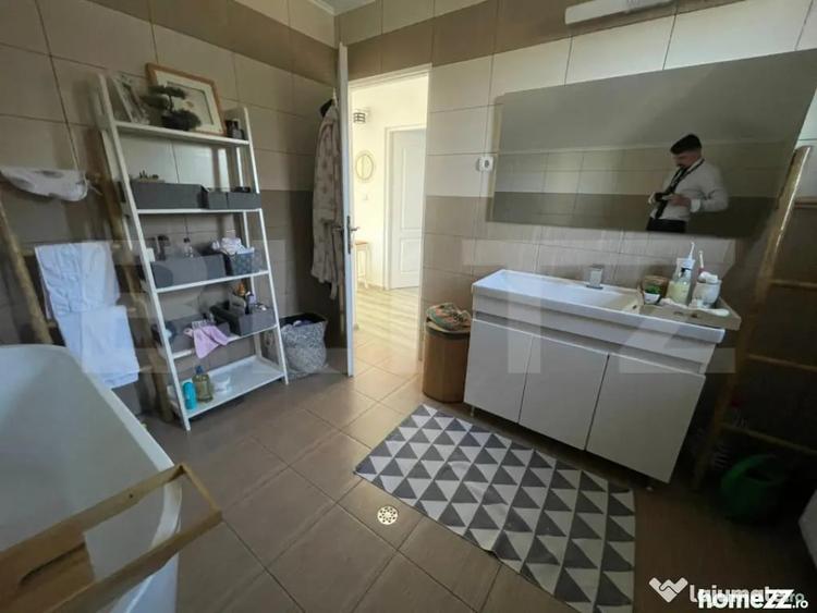 Casă cu 3 camere cu Teren 429 Mp în Central