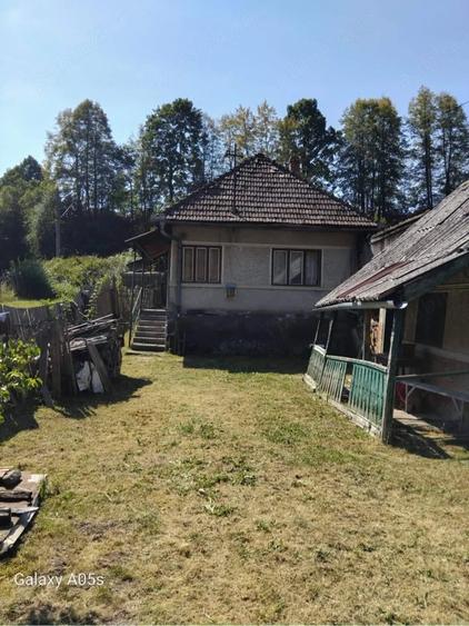 Casă cu 2 camere cu Teren 472 Mp în Stânceni