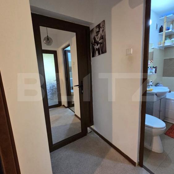 Apartament cu 4 camere decomandat, mobilat în Micro 16