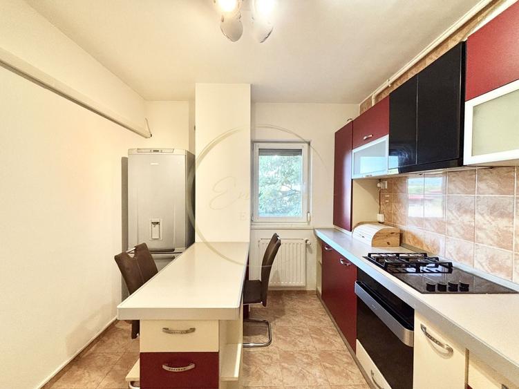 Apartament cu 2 camere decomandat, mobilat în Aradului