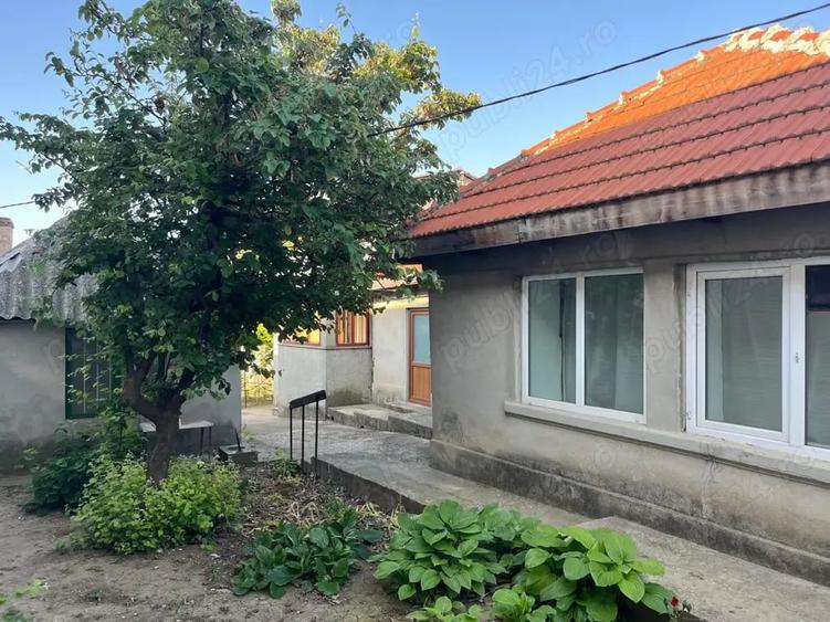 Casă cu 4 camere cu Teren 840 Mp în Mangalia