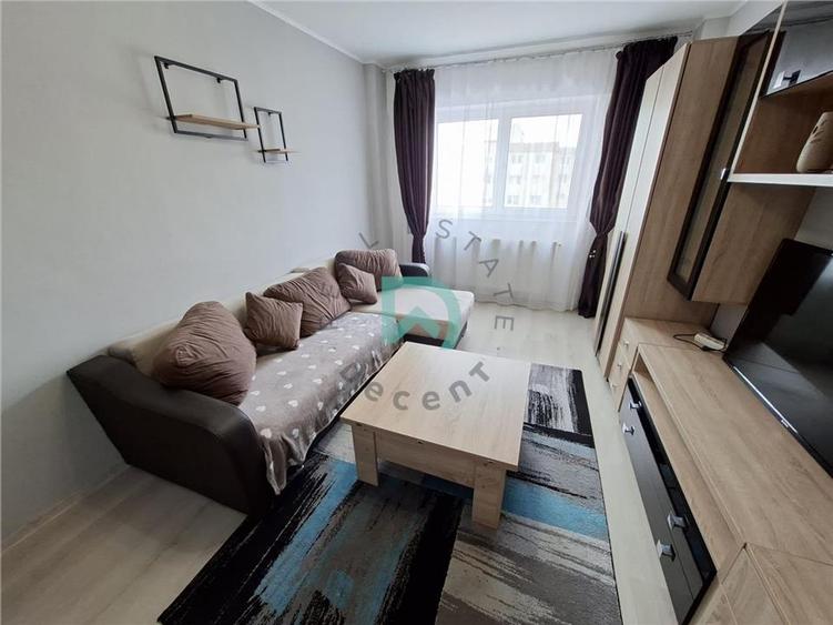 Apartament cu 3 camere decomandat în Griviței