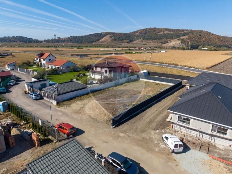 Teren Construcții intravilan de 824 mp, în Hărman
