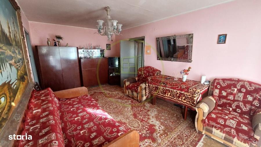 Apartament cu 2 camere semidecomandat în Brazda lui Novac
