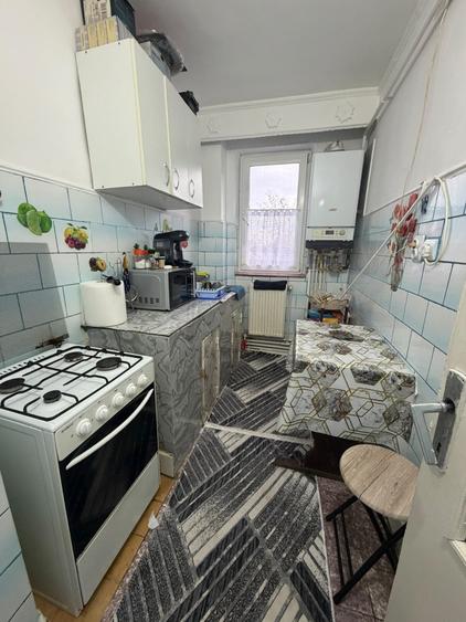 Apartament cu 3 camere semidecomandat în Hipodrom