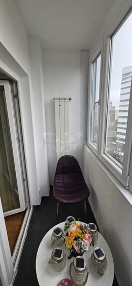 Apartament cu 3 camere decomandat, mobilat în Decebal