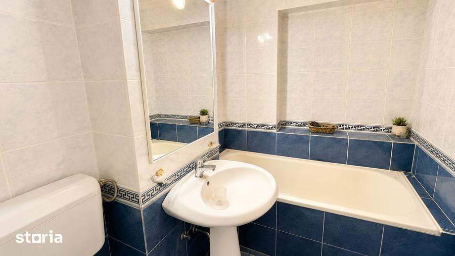 Apartament cu 4 camere decomandat în Lunei