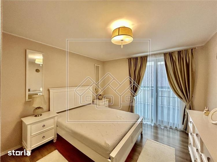 Apartament cu 3 camere decomandat în Șelimbăr