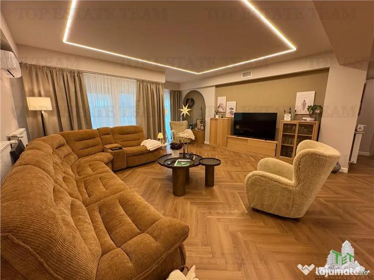 Apartament cu 3 camere decomandat în Central