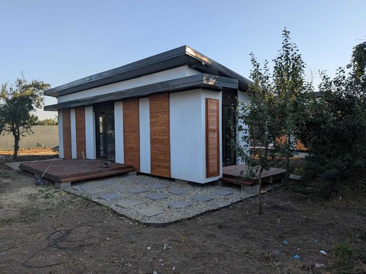 Casă cu 2 camere în Plătărești