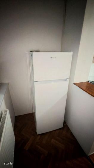 Apartament cu 2 camere semidecomandat în Griviței