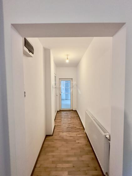 Apartament cu 3 camere decomandat în Capitale