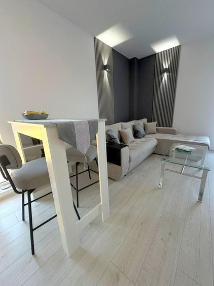 Apartament cu 2 camere decomandat, mobilat în Băneasa