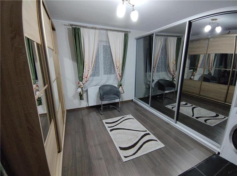 Casă individuală cu 4 camere cu Teren 500 Mp în Nazna