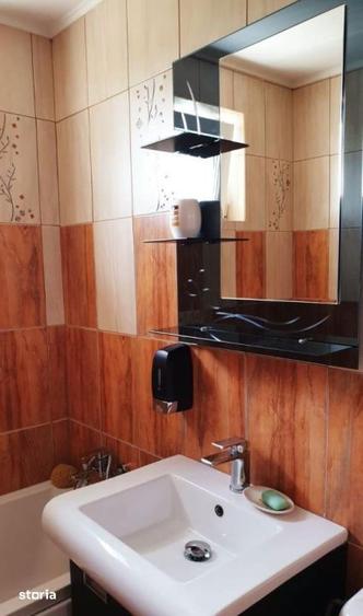 Apartament cu 3 camere decomandat, mobilat în Inel II