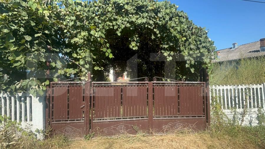Casă individuală cu 6 camere cu Teren 3374 Mp în Vulcana-Pandele