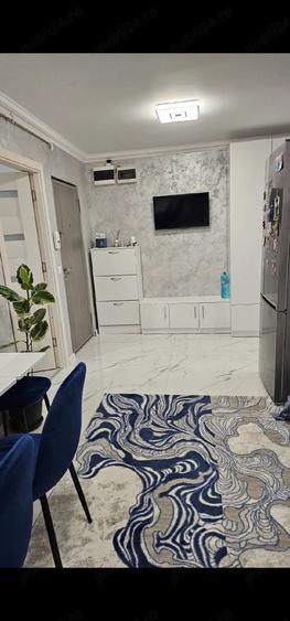 Apartament cu 3 camere decomandat în Dorobanți 2