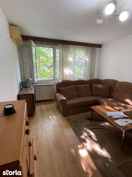 Apartament cu 3 camere semidecomandat în Drumul Taberei — fotografia 3