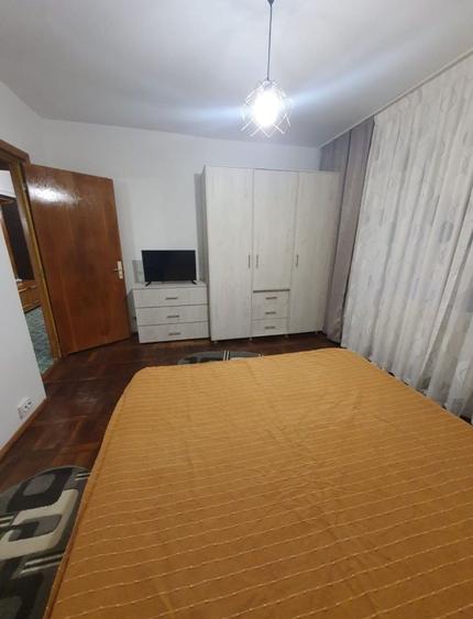 Apartament cu 2 camere decomandat în Capitol