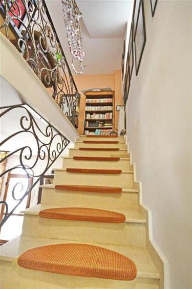 Apartament cu 2 camere decomandat, mobilat în Ultracentral