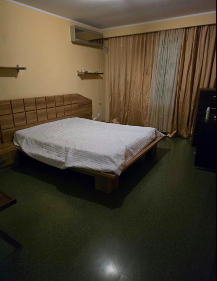 Apartament cu 3 camere decomandat în 1 Decembrie 1918