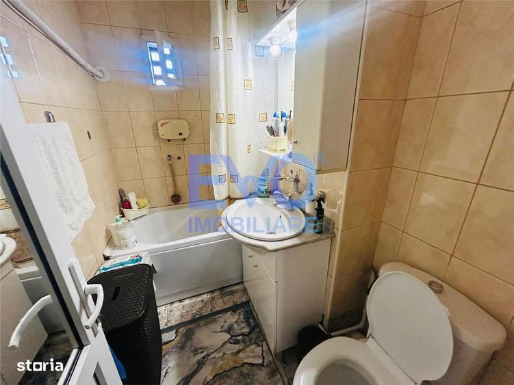 Garsonieră decomandată în Primăverii