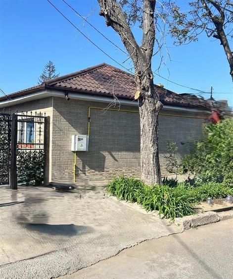 Casă cu 4 camere cu Teren 353 Mp în Apollo